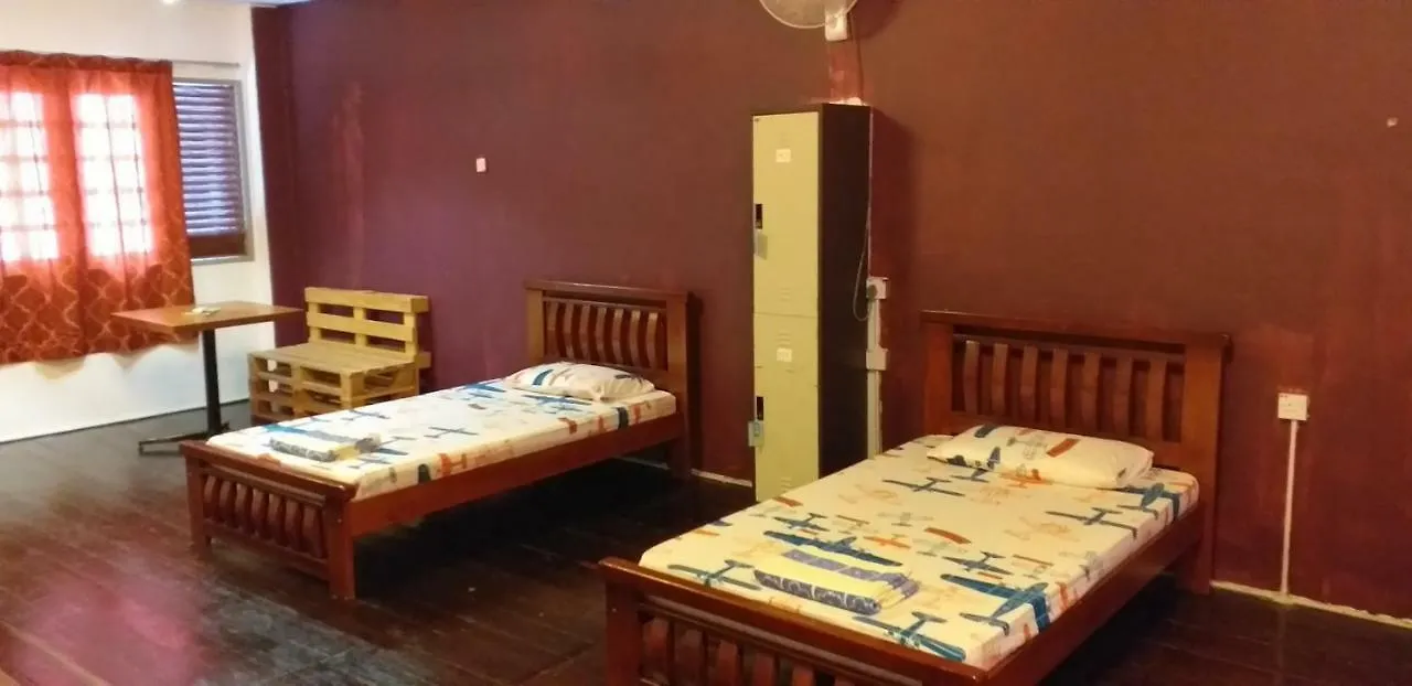 1981 Guest House Ipoh Hostel